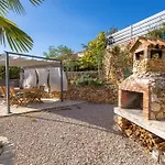Padrone With Pool - Perfect For Families! Apartamento Garica
