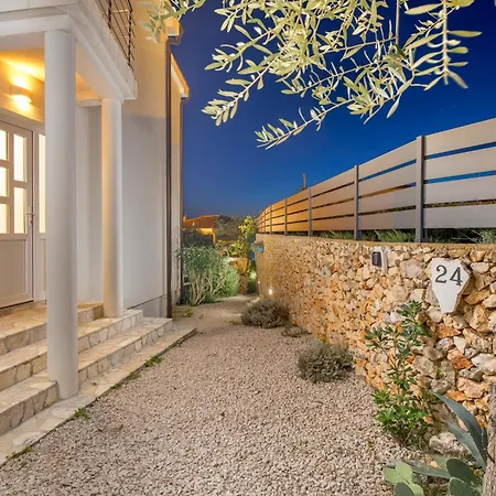 Padrone With Pool - Perfect For Families! Apartman *