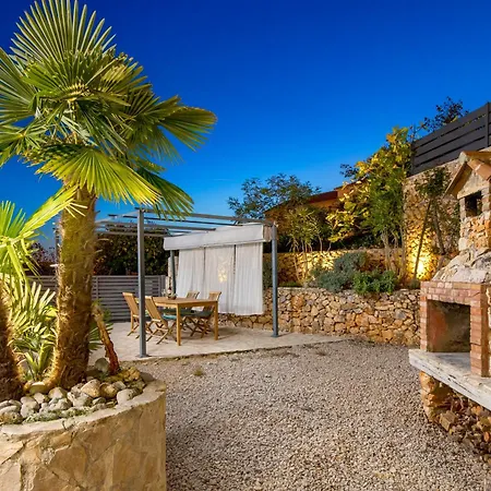 Padrone With Pool - Perfect For Families! Apartament