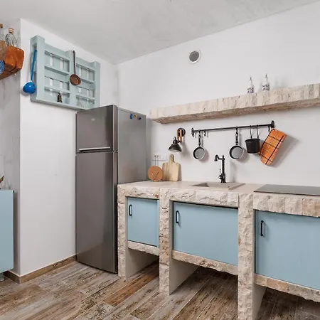 Padrone With Pool - Perfect For Families! Apartmán