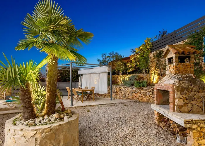 Padrone With Pool - Perfect For Families! Apartmán