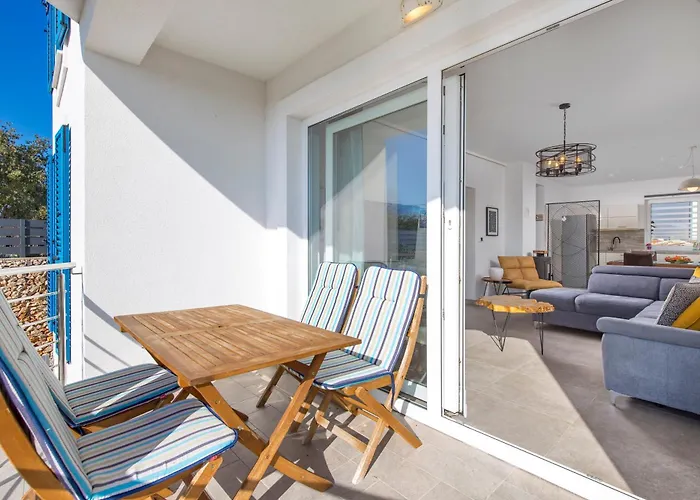 Padrone With Pool - Perfect For Families! *