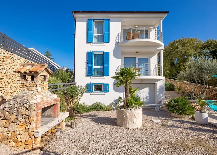 Padrone With Pool - Perfect For Families! *