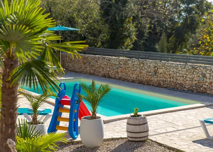 Apartman Padrone With Pool - Perfect For Families!