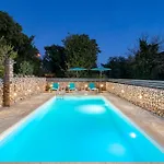 Padrone With Pool - Perfect For Families! * Garica