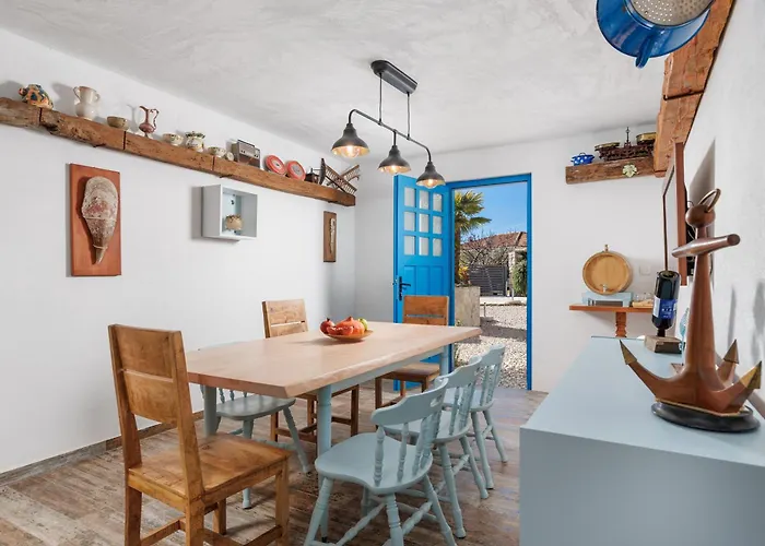 Padrone With Pool - Perfect For Families!