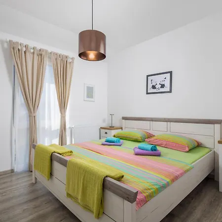 Lejlighed Padrone With Pool - Perfect For Families! Garica