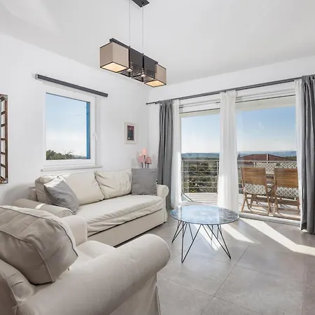 Padrone With Pool - Perfect For Families! *