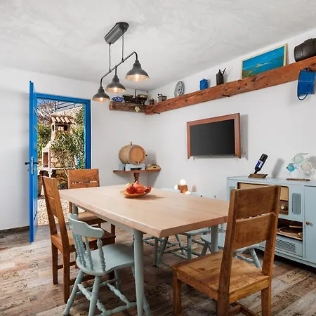 Padrone With Pool - Perfect For Families! *