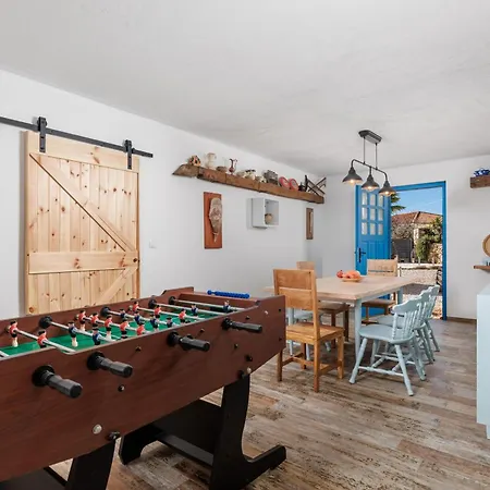 Padrone With Pool - Perfect For Families! Lejlighed